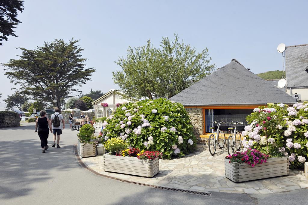 Trélévern Camping Rcn Port L'Epine מראה חיצוני תמונה